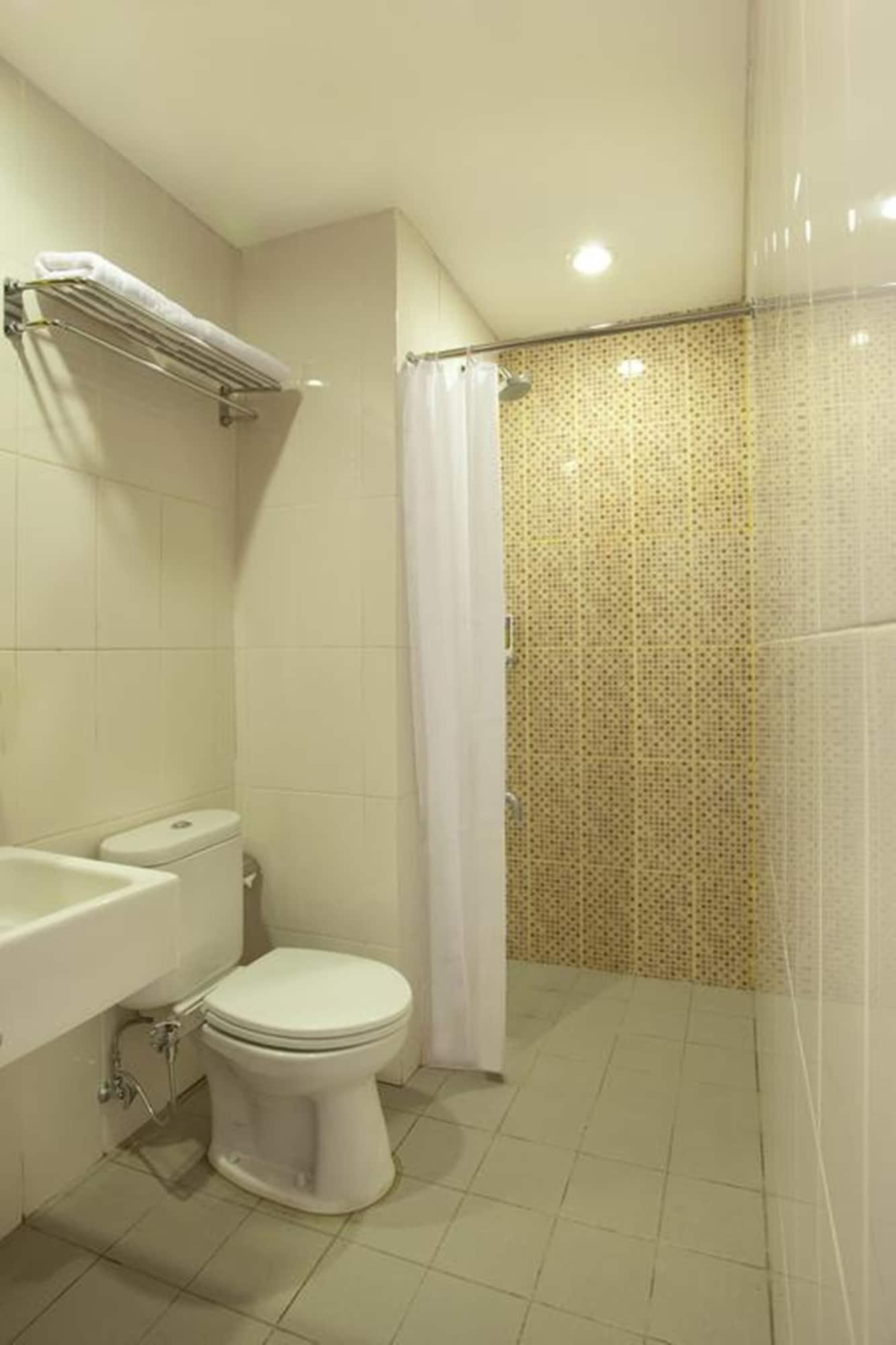 Amaris Hotel Cihampelas Bandung Buitenkant foto